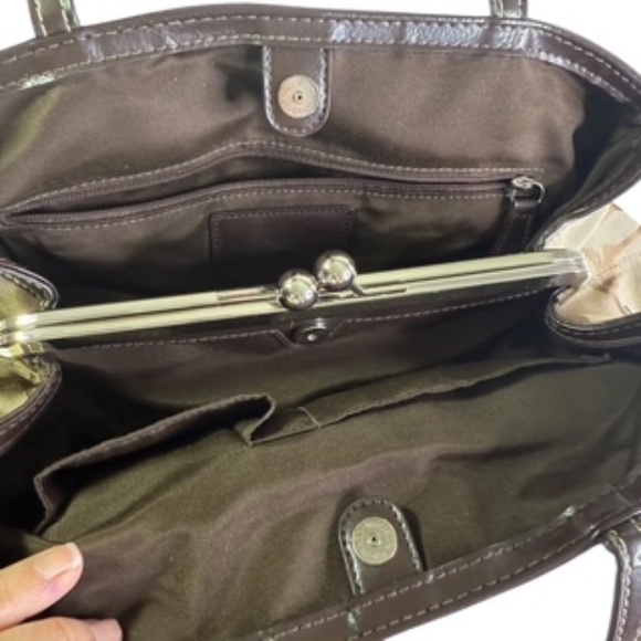 NWOT Coach Signature Stripe Brown Kiss Lock Handbag with Logo Tags - Picture 11 of 13